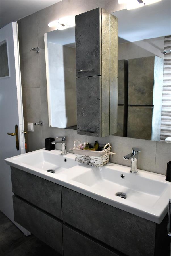 High Quality 110Qm 2Br At Simos-Lux-Apartment أثينا المظهر الخارجي الصورة